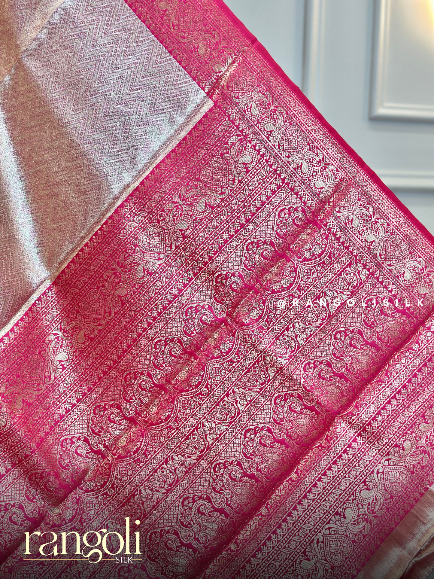 Elegant Tissue Silk Saree with Traditional Border - Post 759
