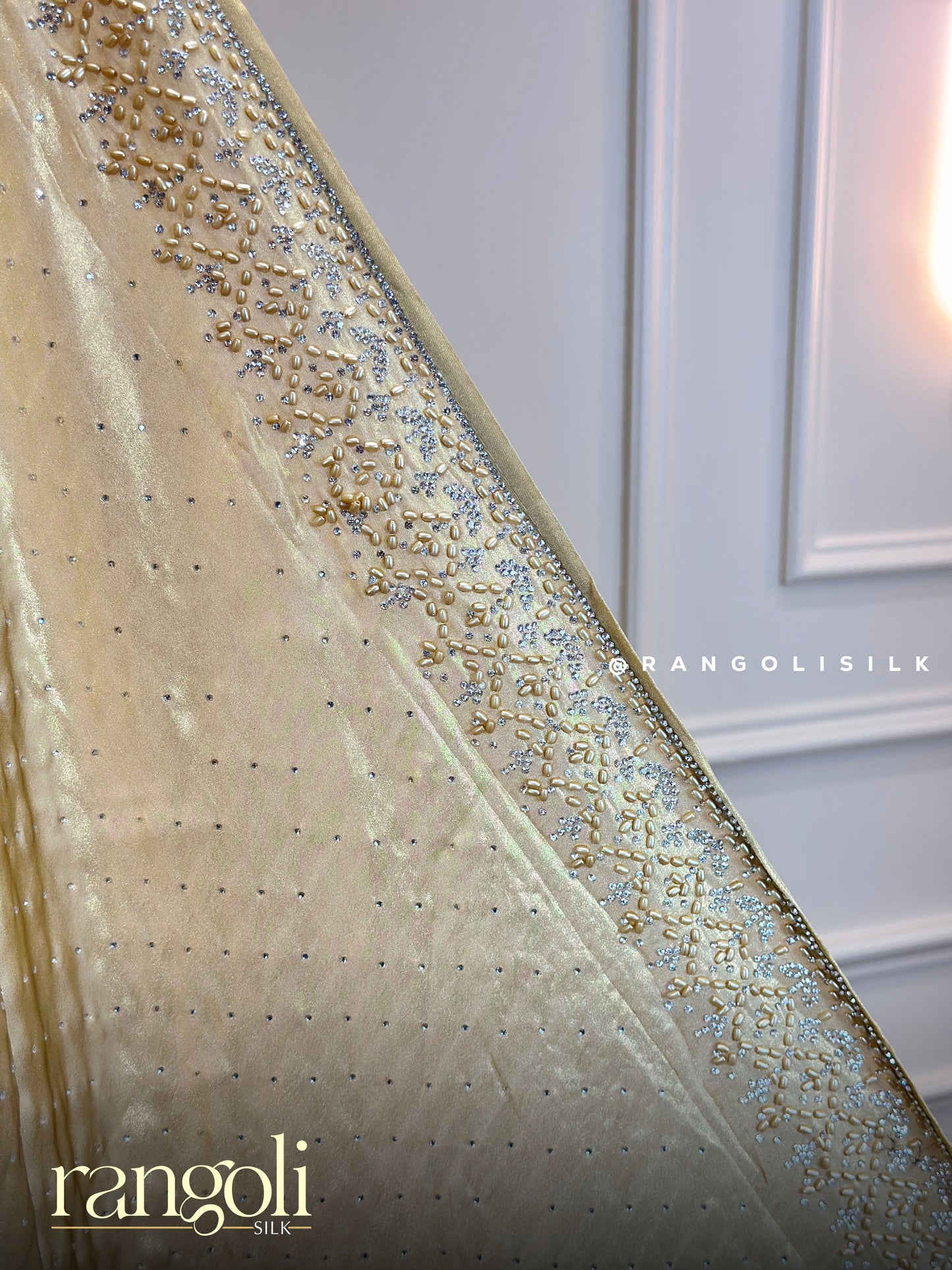 Luxury Designer Saree with Intricate Detailing - Post 762