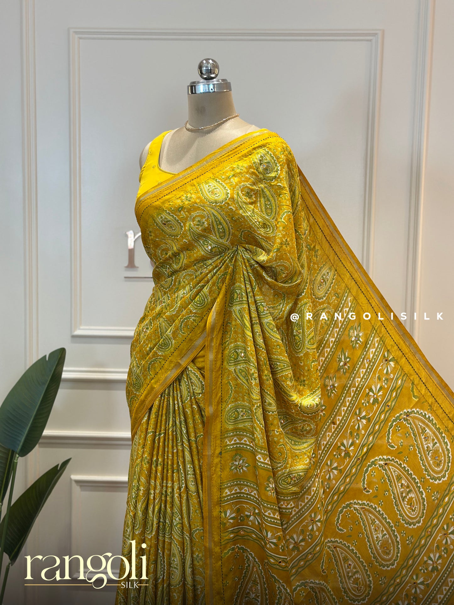 Elegant Cotton Saree in Rich Colours with Intricate Prints - Post 473