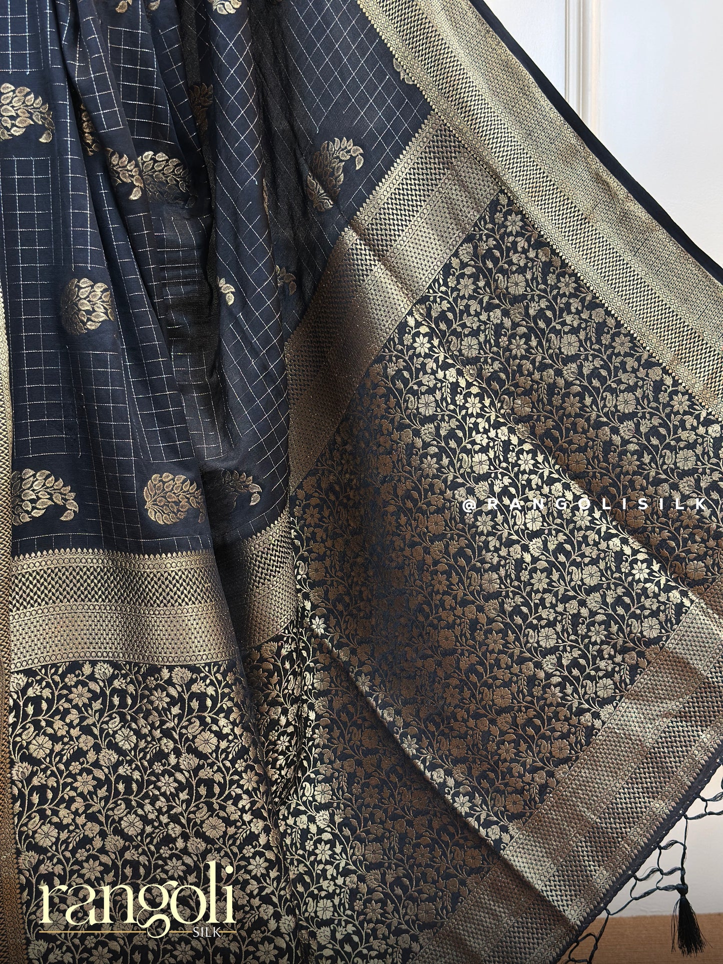 Elegant Soft Silk Saree with Rich Zari Border & Intricate Motifs - Post 481