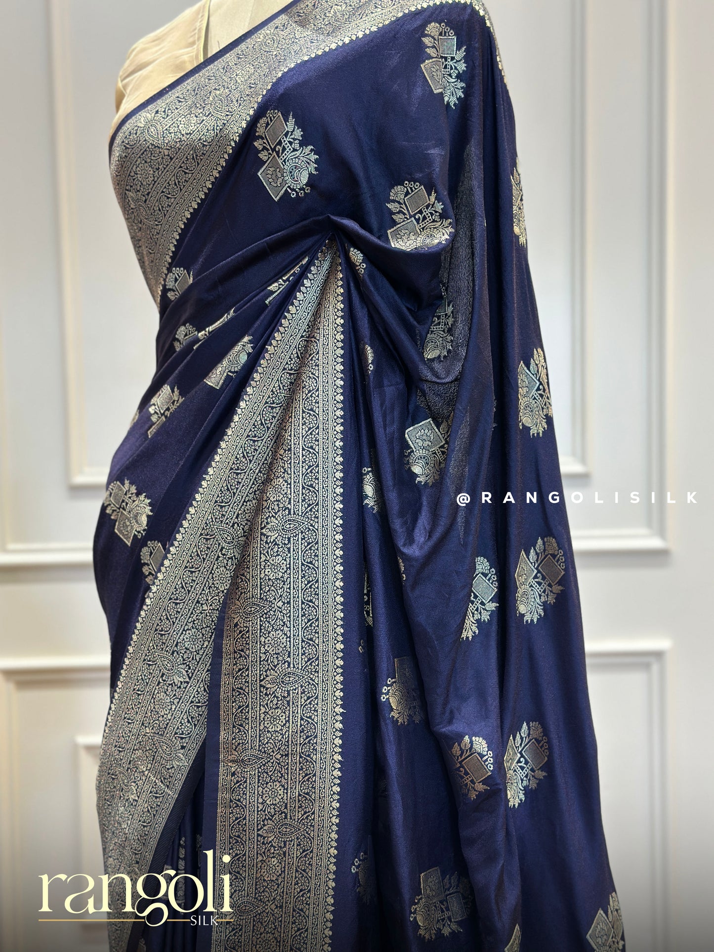 Banaras Saree in Vibrant Colours with Woven Pallu - Post 385