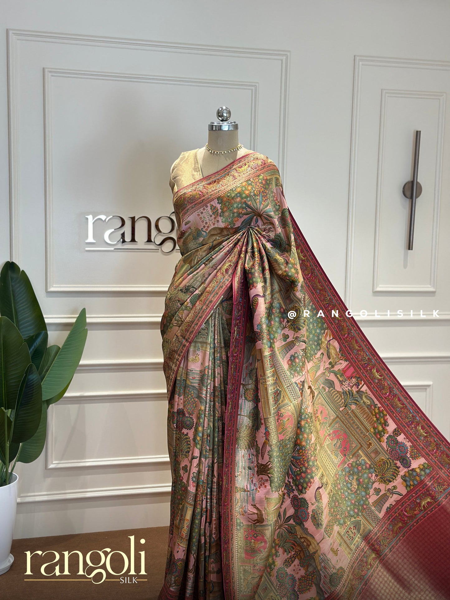 Banaras Tissue Saree with Dreamland Motifs - Post 386