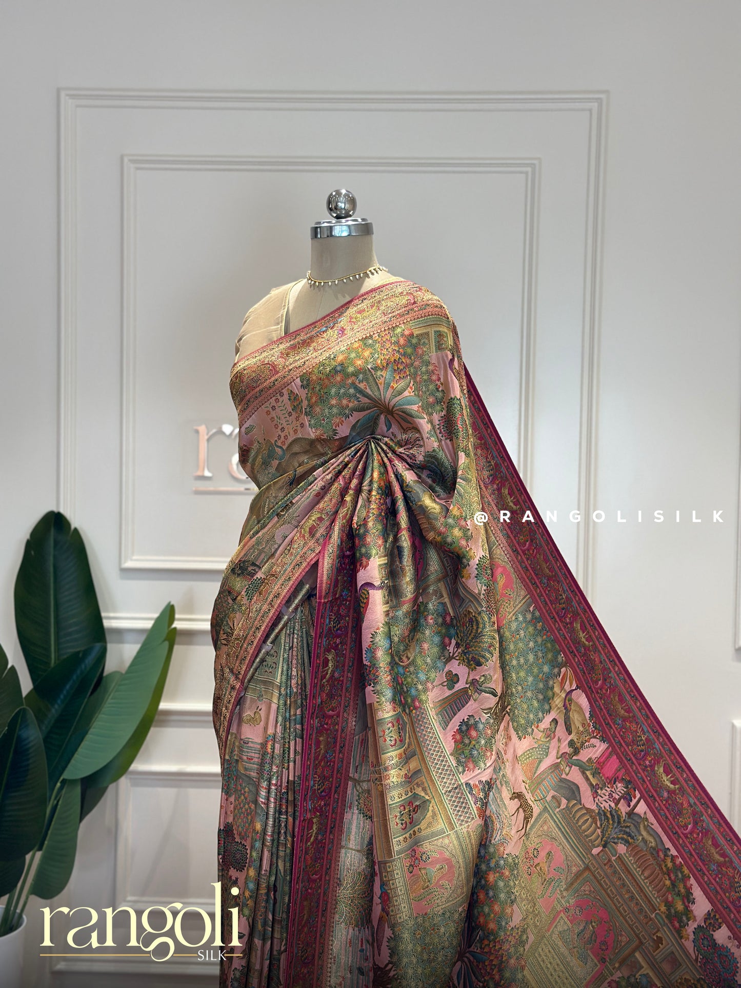 Banaras Tissue Saree with Dreamland Motifs - Post 386