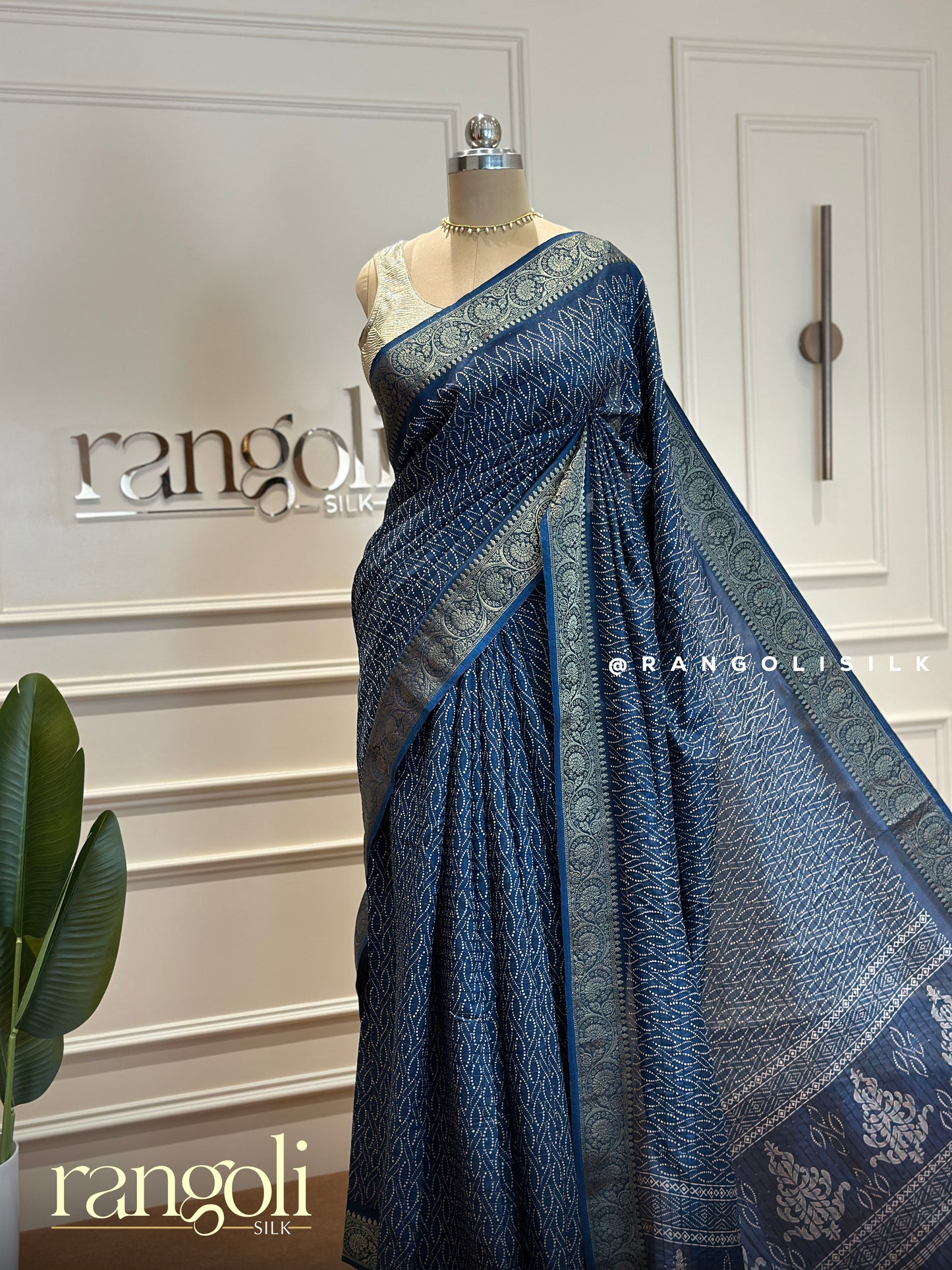 Dola Silk Saree - 381
