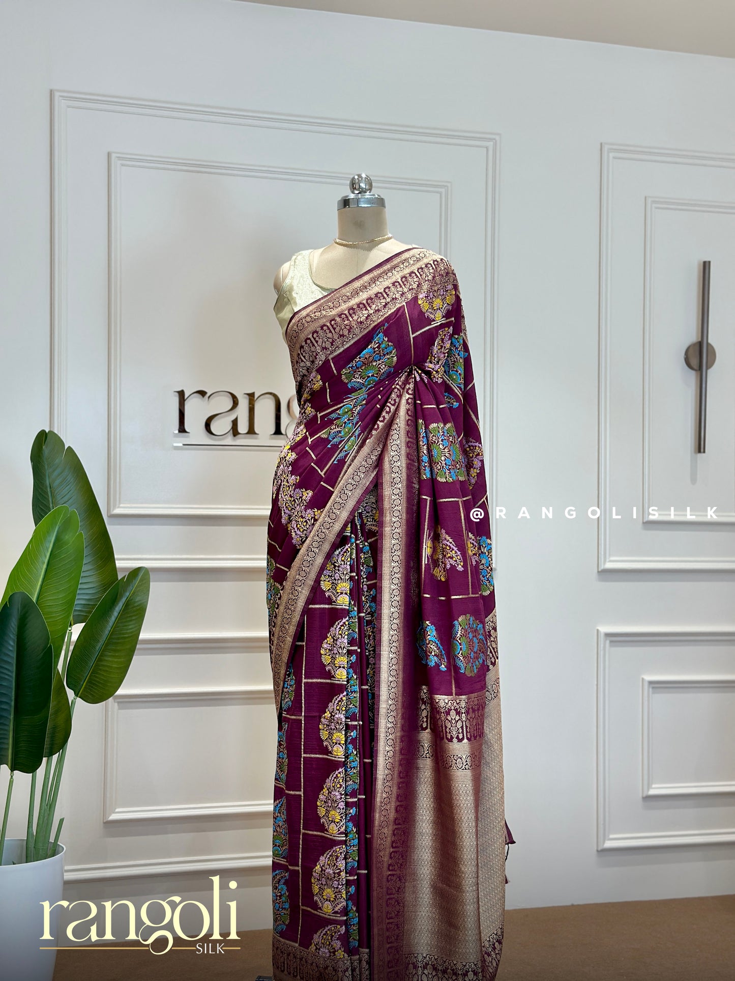 Georgette Banarasi Saree with Bold Florals and Rich Pallu - Post 389