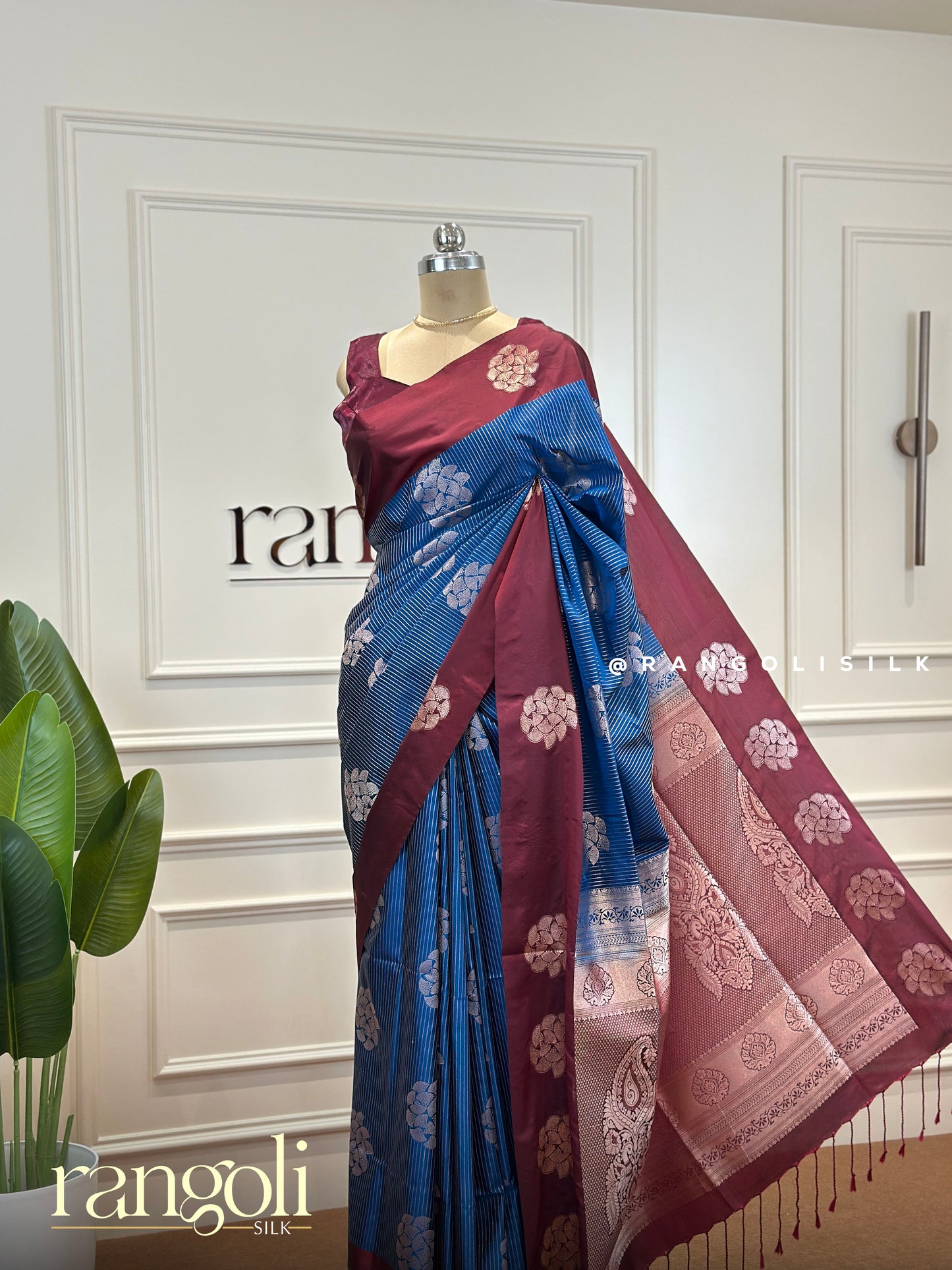 Soft Silk Sarees with Bold Contrasts and Rich Zari Pallu - 405