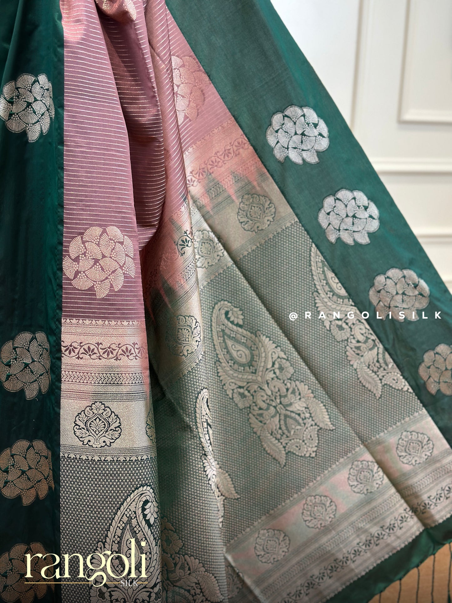 Soft Silk Sarees with Bold Contrasts and Rich Zari Pallu - 405