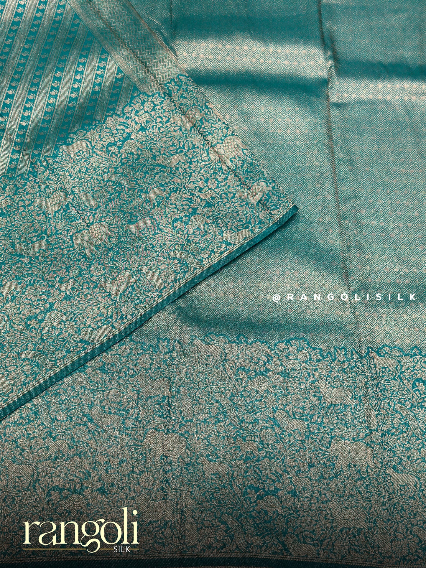 Elegant Banaras Brocade Saree - Post 900