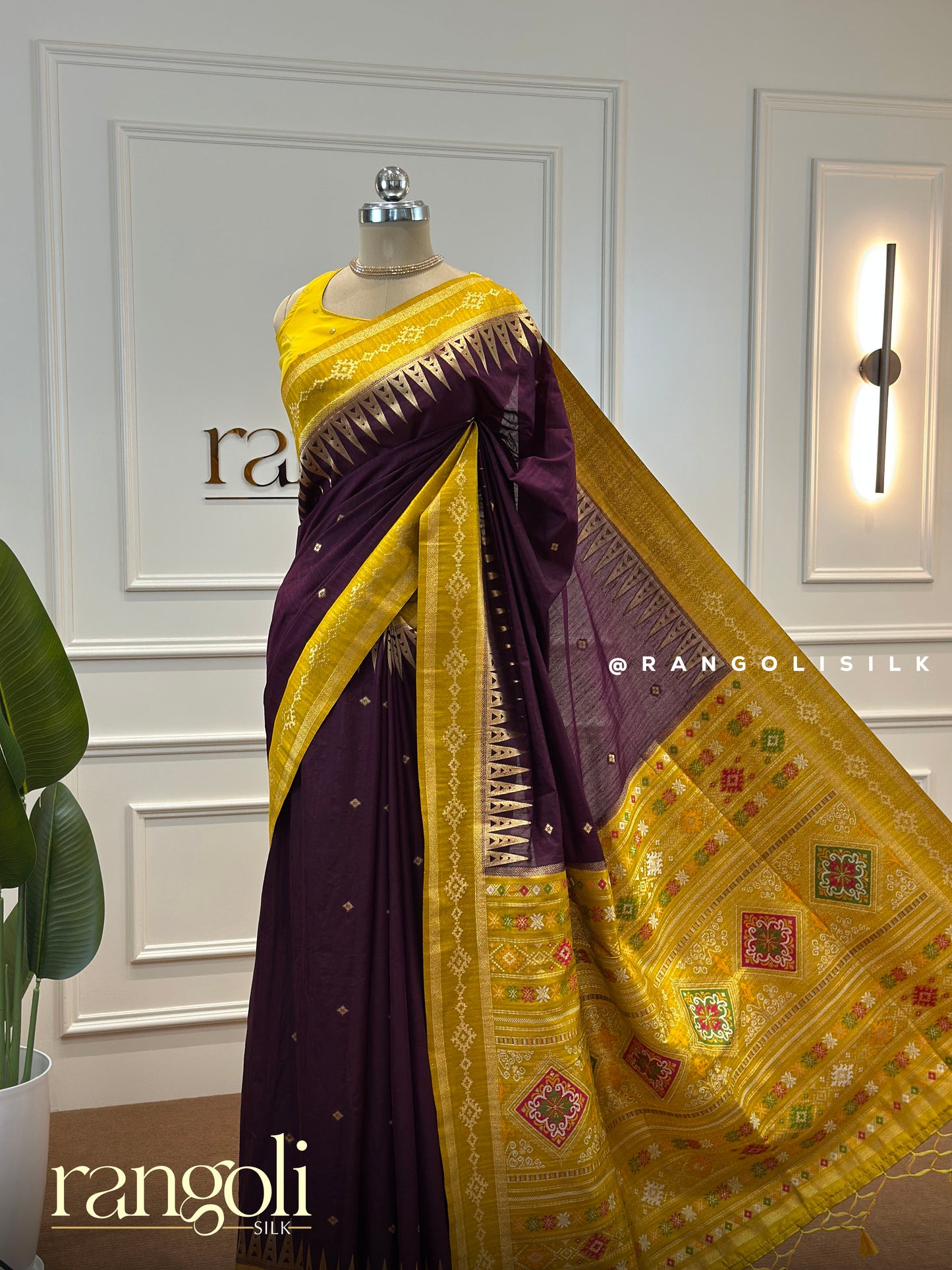 Elegant Silk Cotton Saree with Rich Contrast Pallu - Post 415