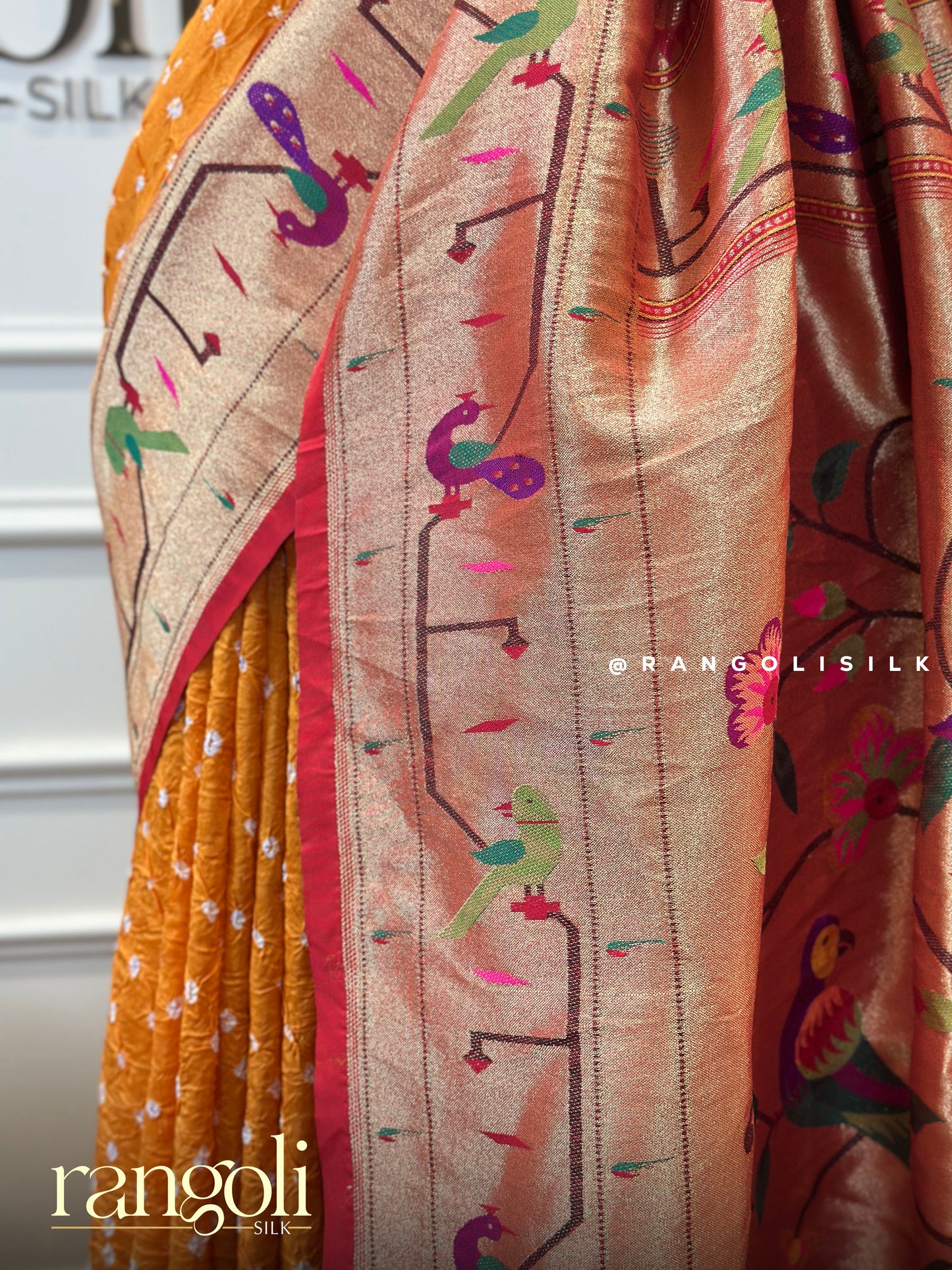 Elegant Crushed Banarasi Saree with Paithani Motifs - Post 628