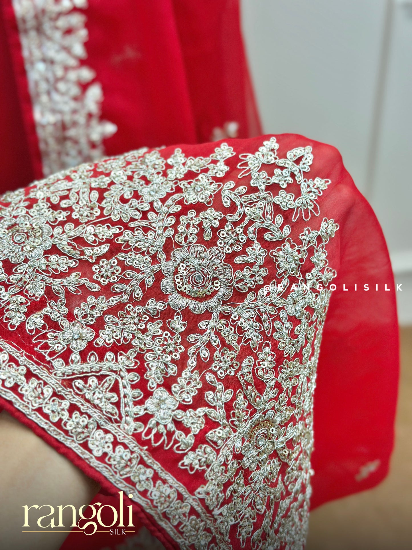 Stunning Red Organza Saree with Detailed Border & Pallu - Post 408