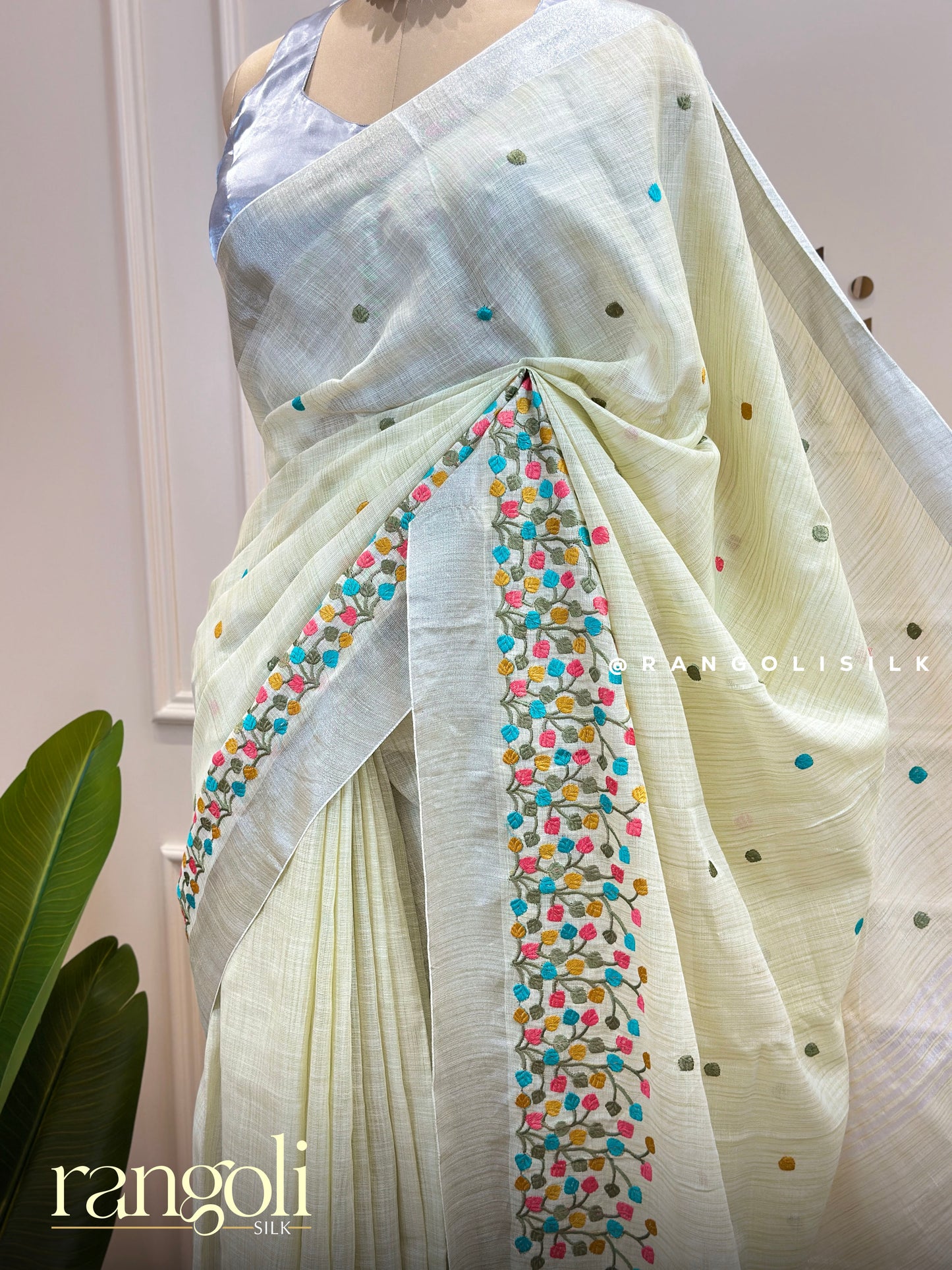 Linen Cotton Saree with Delicate Embroidery – Lightweight & Breathable Elegance - Post 507