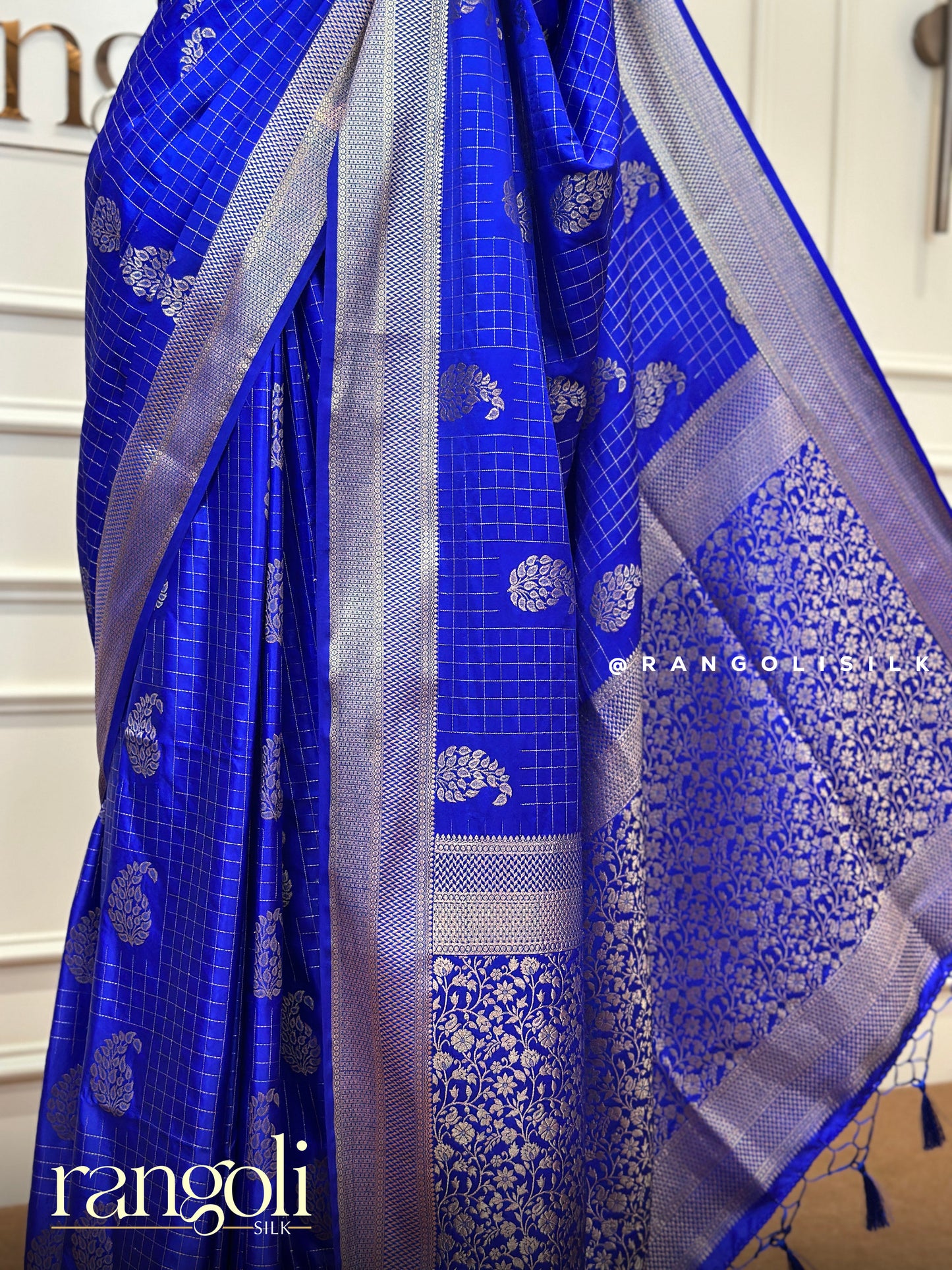 Elegant Soft Silk Saree with Classic Checks & Rich Pallu - Post 409