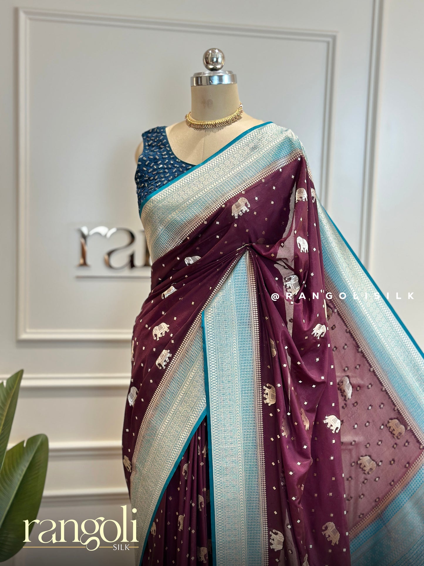 Banarasi Saree with Intricate Elephant Motifs - Post 513