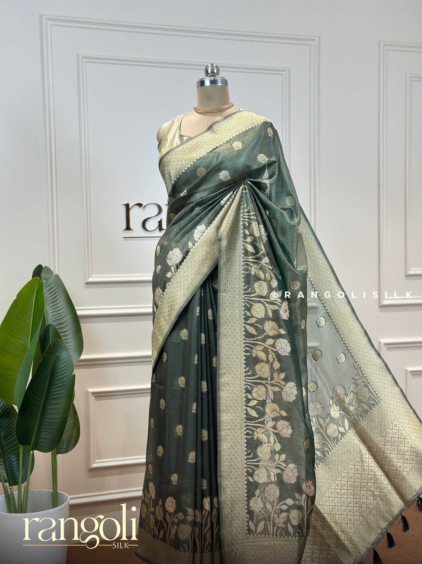 Tissue Banarasi Saree in Fresh Shades with Floral Motifs & Elegant Pallu - Post 419