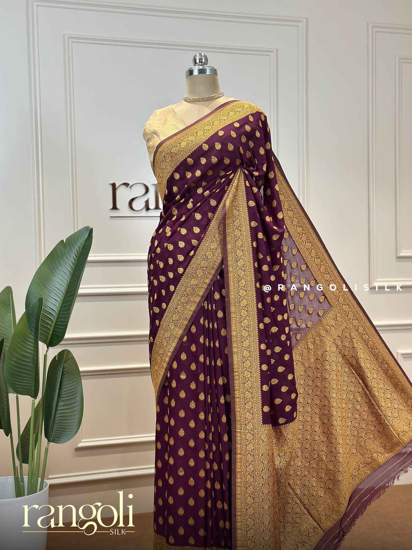 Banaras Saree with Delicate Motifs & Intricate Golden Zari Work - Post 425