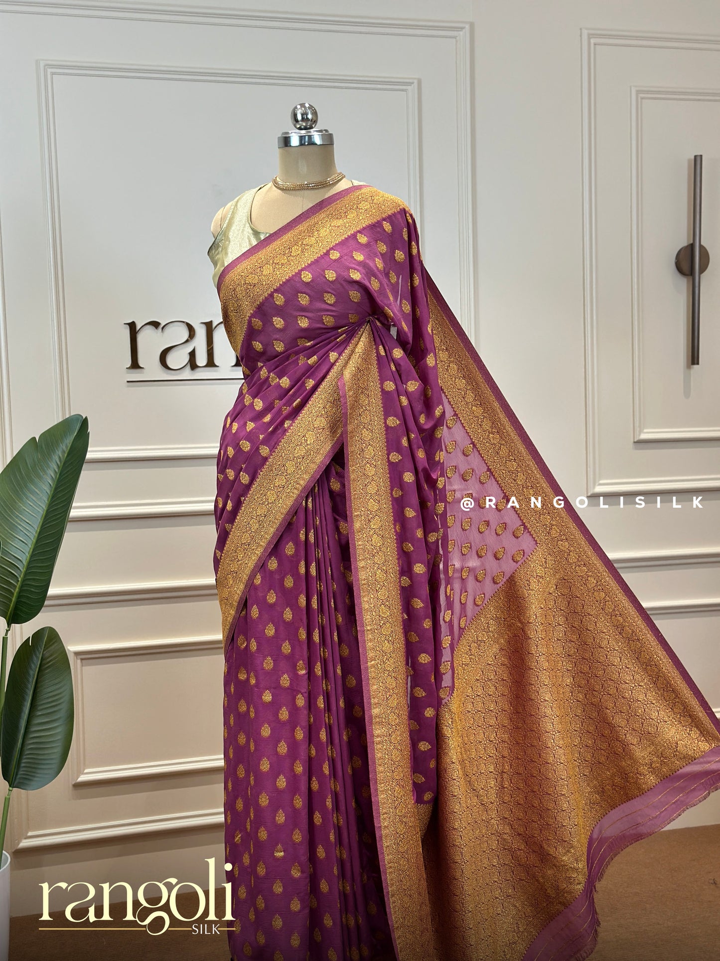Banaras Saree with Delicate Motifs & Intricate Golden Zari Work - Post 425