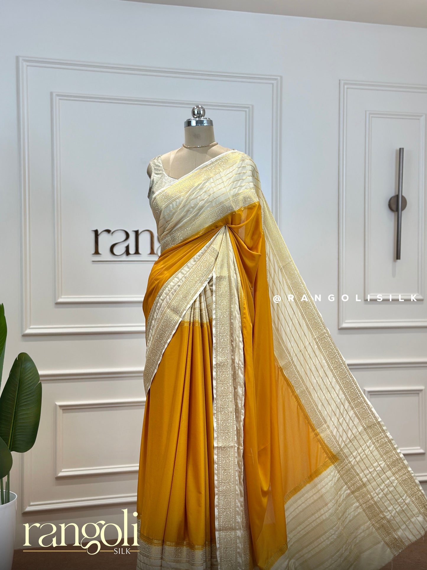 Elegant Semi Mysore Silk Saree with Stunning Contrast Border & Rich Pallu - Post 423
