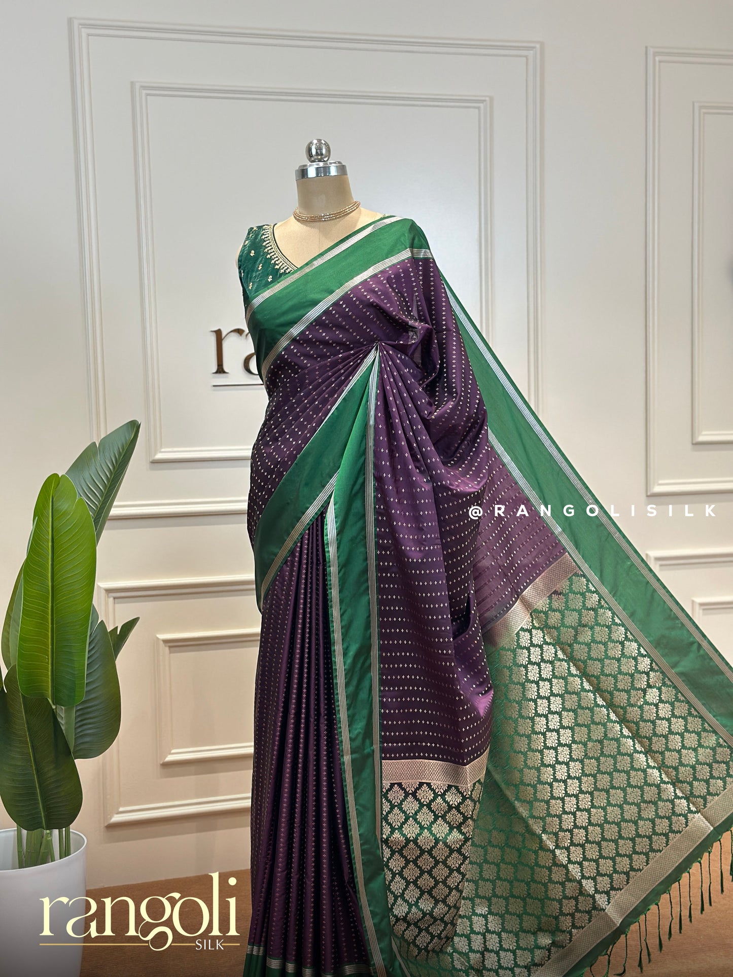 Soft Silk Saree with Elegant Contrast Colour Combinations - Post 427
