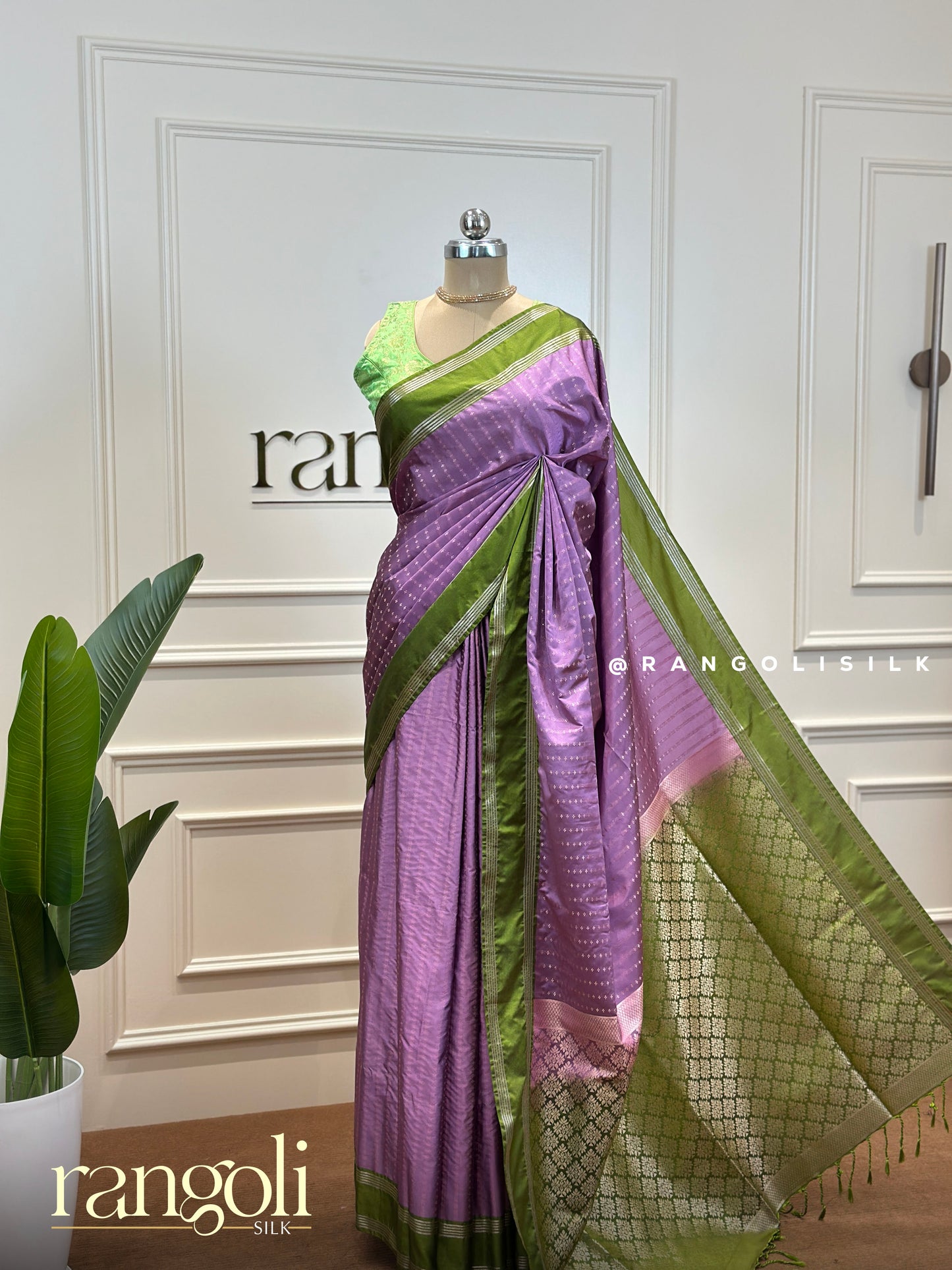 Soft Silk Saree with Elegant Contrast Colour Combinations - Post 427