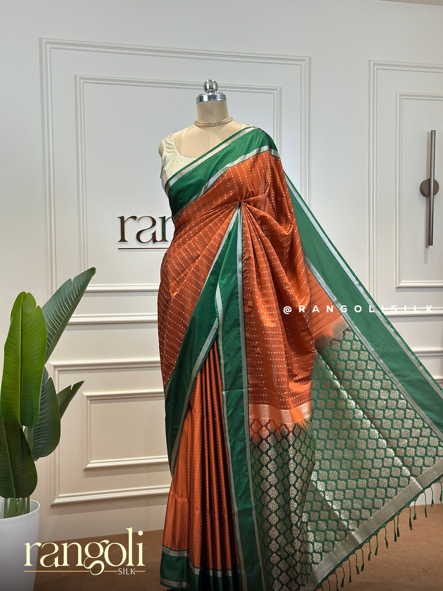 Soft Silk Saree with Elegant Contrast Colour Combinations - Post 427