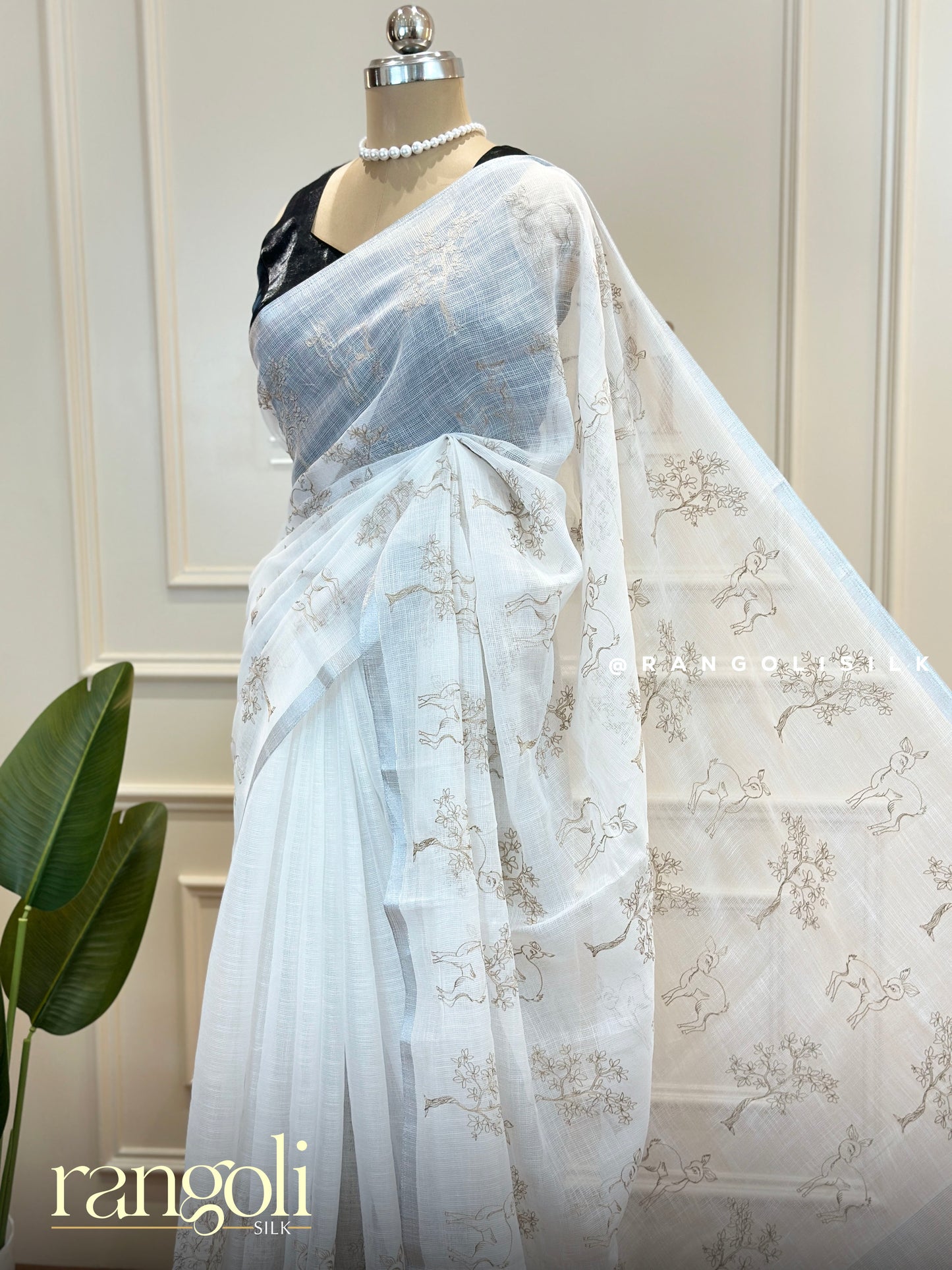 Elegant Cotton Saree with Delicate Motifs - Post 520