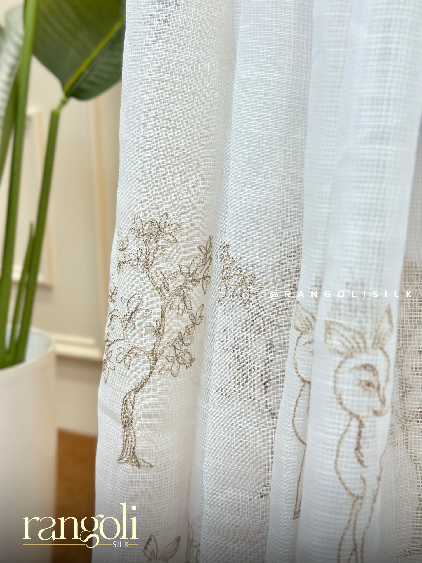 Elegant Cotton Saree with Delicate Motifs - Post 520