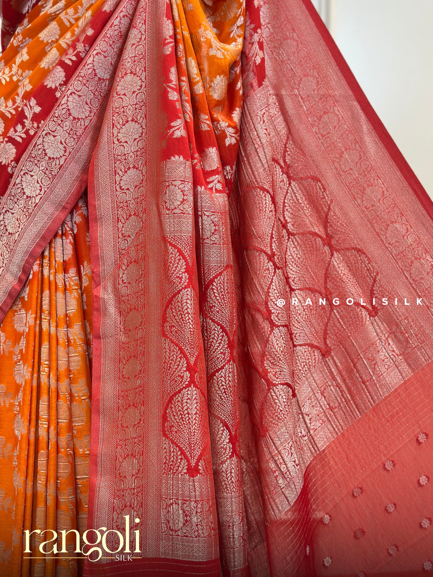 Elegant Double Shade Chiffon Banarasi Saree with Floral Motifs & Rich Pallu - Post 435