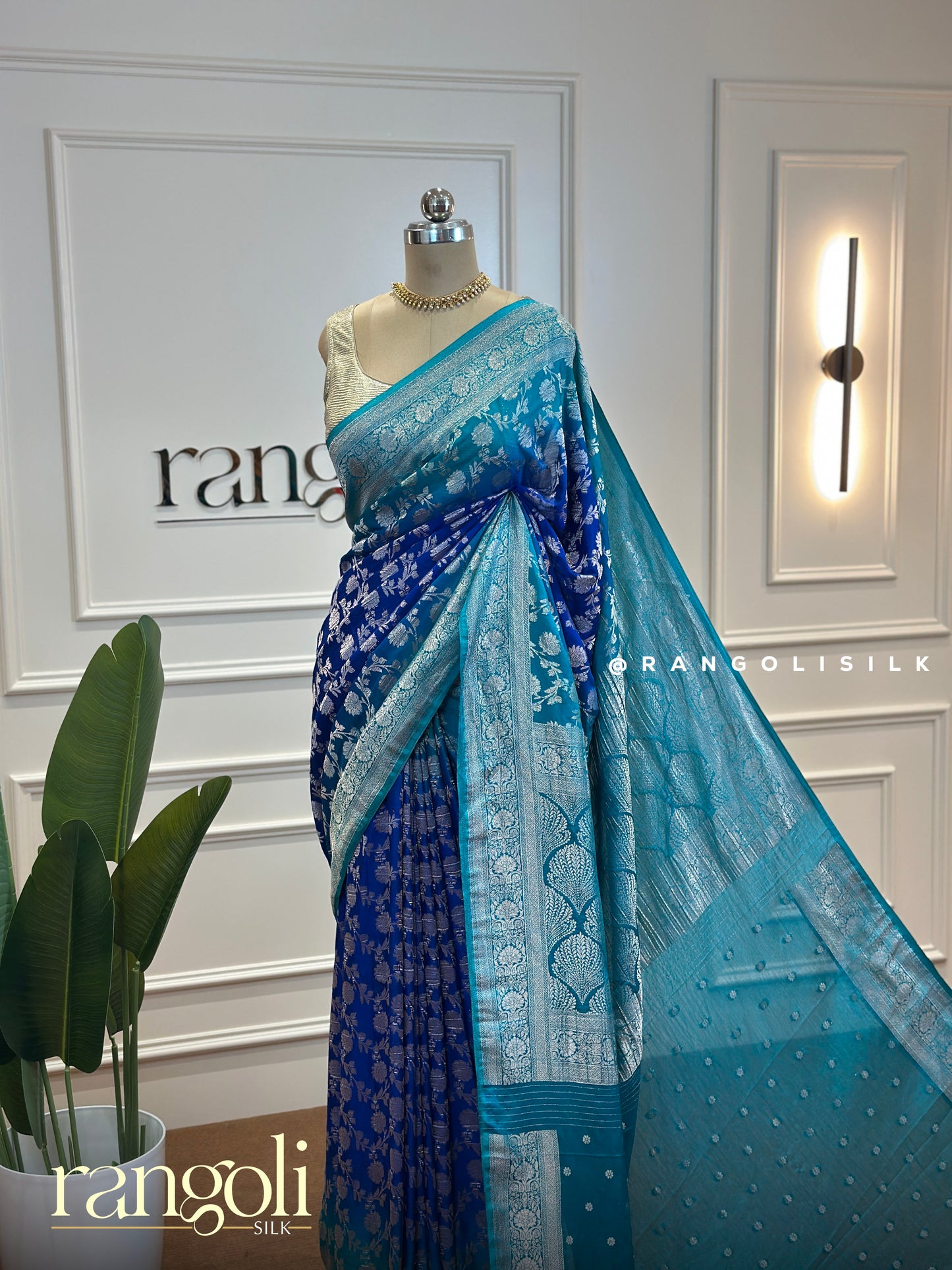 Elegant Double Shade Chiffon Banarasi Saree with Floral Motifs & Rich Pallu - Post 435
