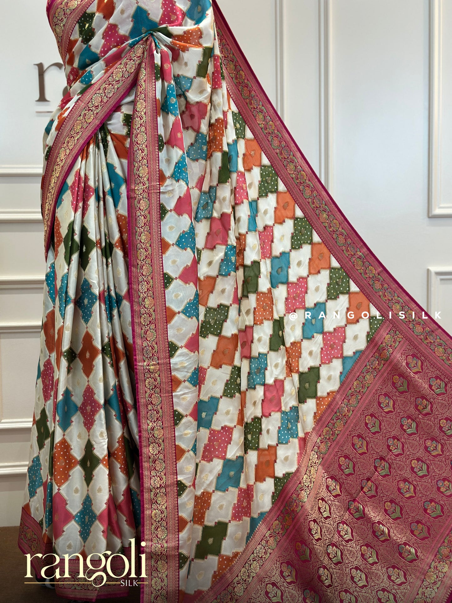Banarasi Bandhani Saree with Intricate Golden Zari Borders - Post 449