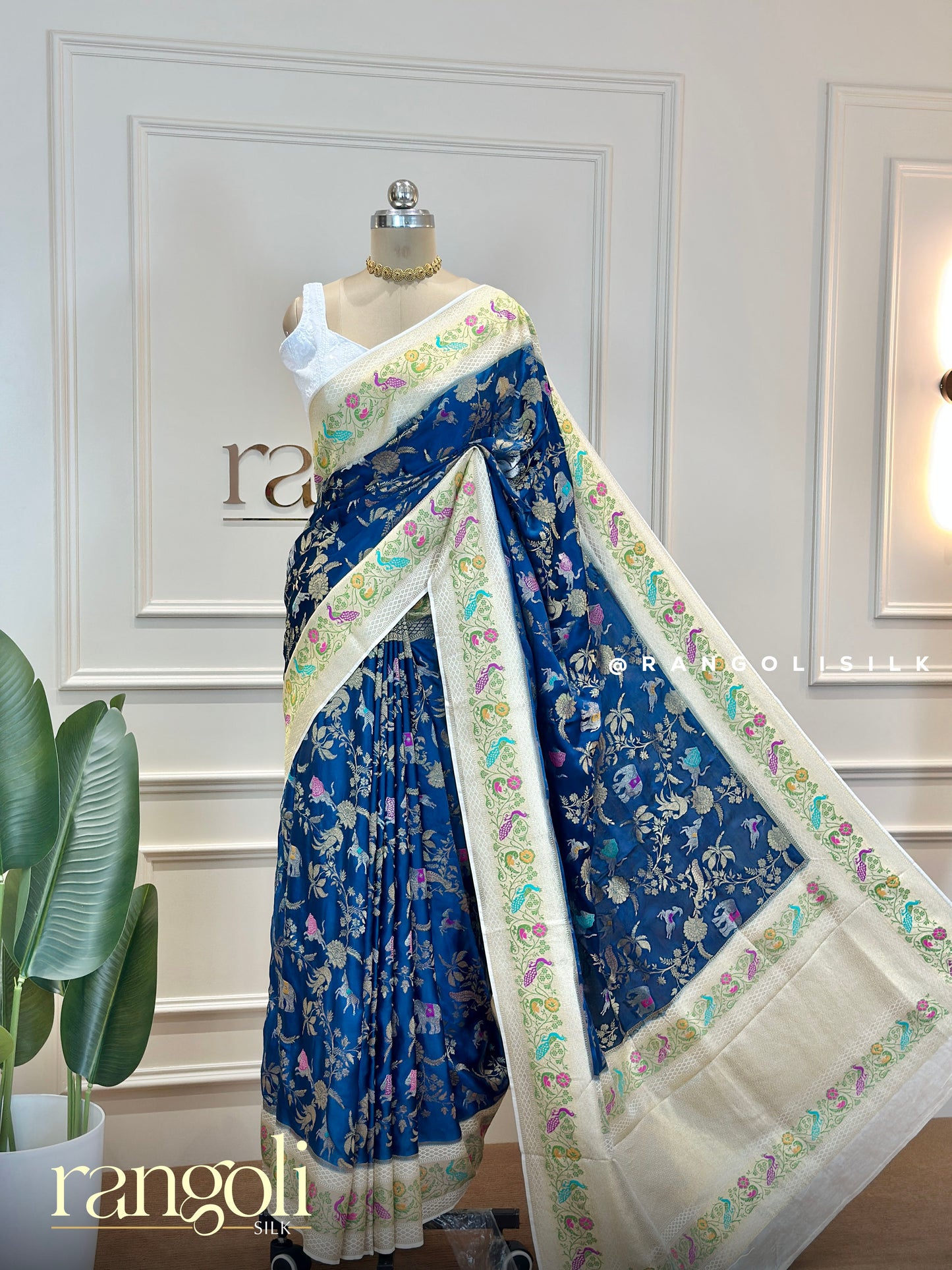 Elegant Banarasi Silk Saree with Paithani Border - Post 559