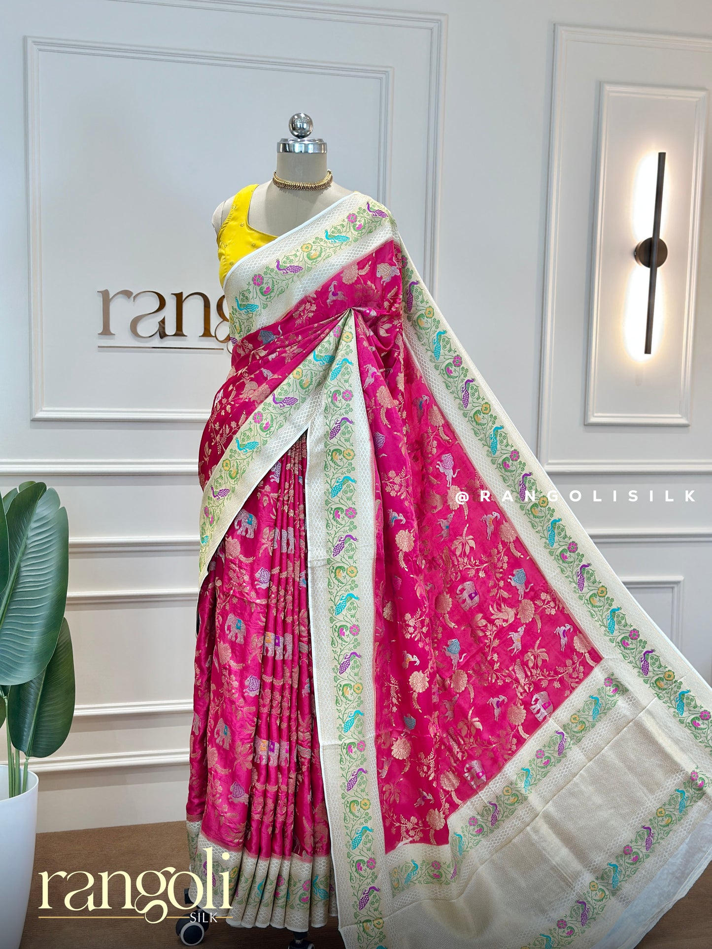Elegant Banarasi Silk Saree with Paithani Border - Post 559