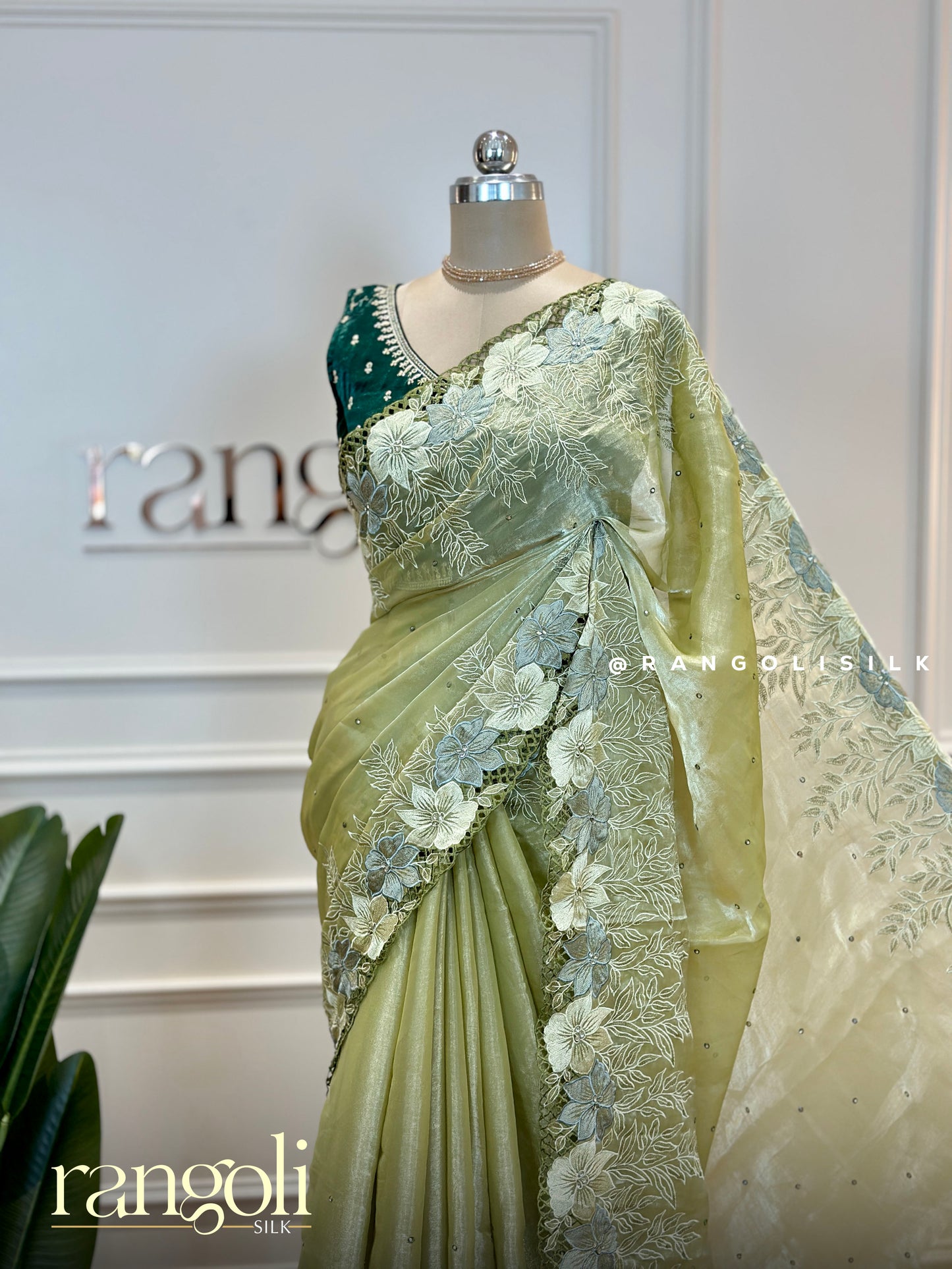 Designer Saree with Intricate Floral Embroidery & Soft Shimmer Finish - Post 562