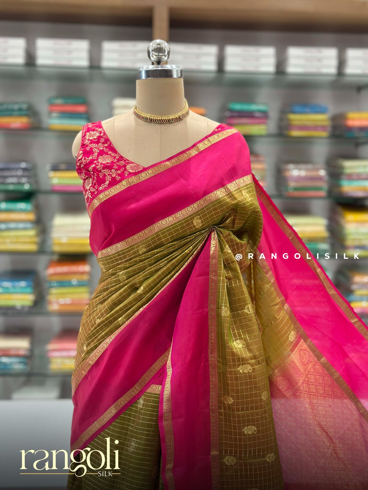 Traditional Kanjivaram Silk Saree with Zari Checks - Post 937