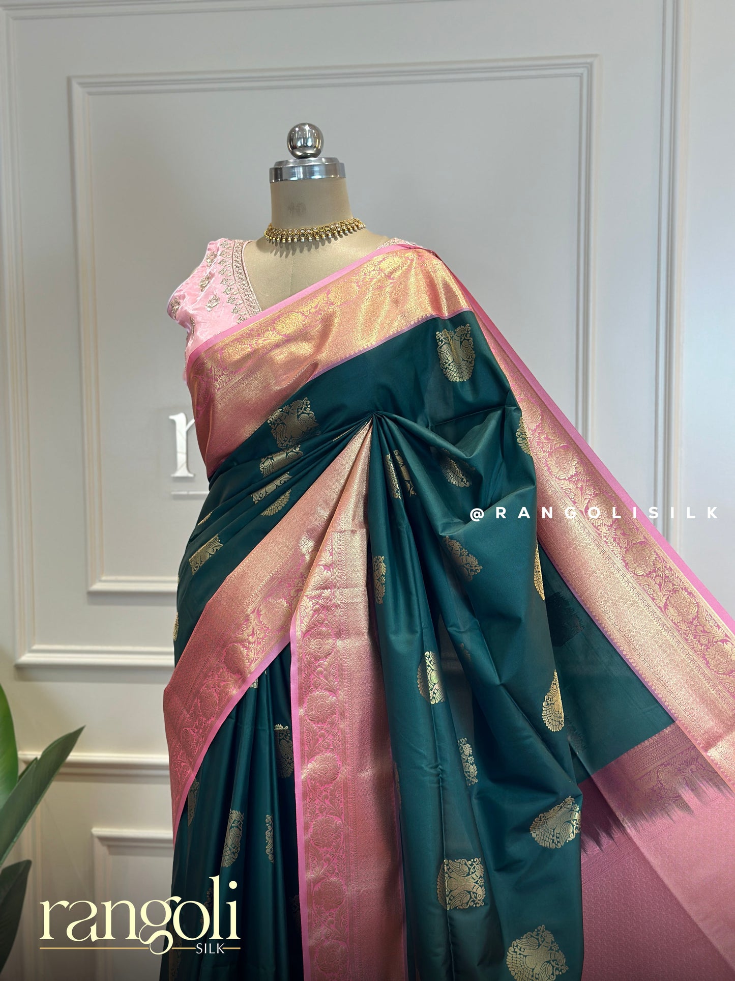Elegant Soft Silk Sarees with Classic Zari Motifs in Rich Contrast Colours - Post 671
