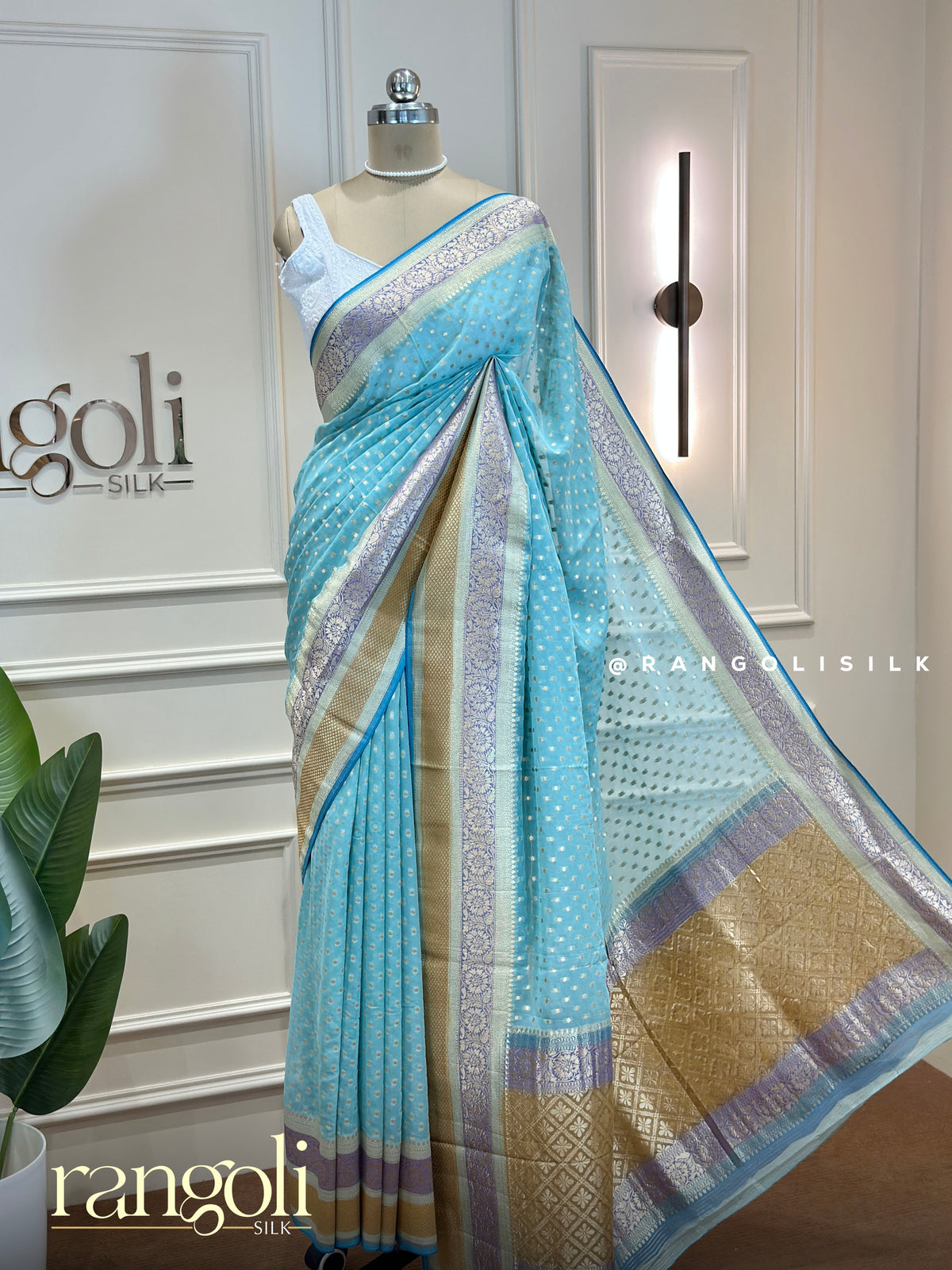 Pastel Banaras Saree with Intricate Woven Borders & Traditional Motifs - Post 992