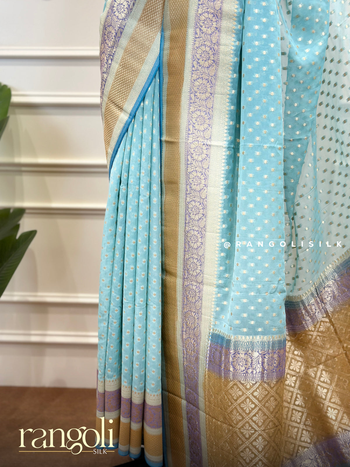 Pastel Banaras Saree with Intricate Woven Borders & Traditional Motifs - Post 992