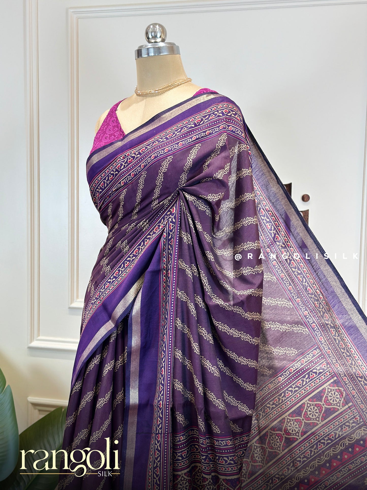 Earthy Elegance Cotton Saree with Classic Borders - Post 754