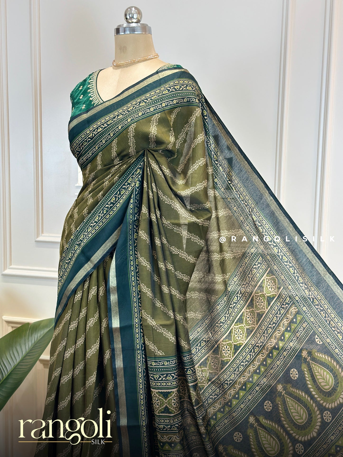 Earthy Elegance Cotton Saree with Classic Borders - Post 754