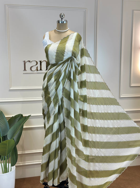 Elegant Leheriya Pattern Saree with Scallop Border & Soft Shimmer Finish - Post 758