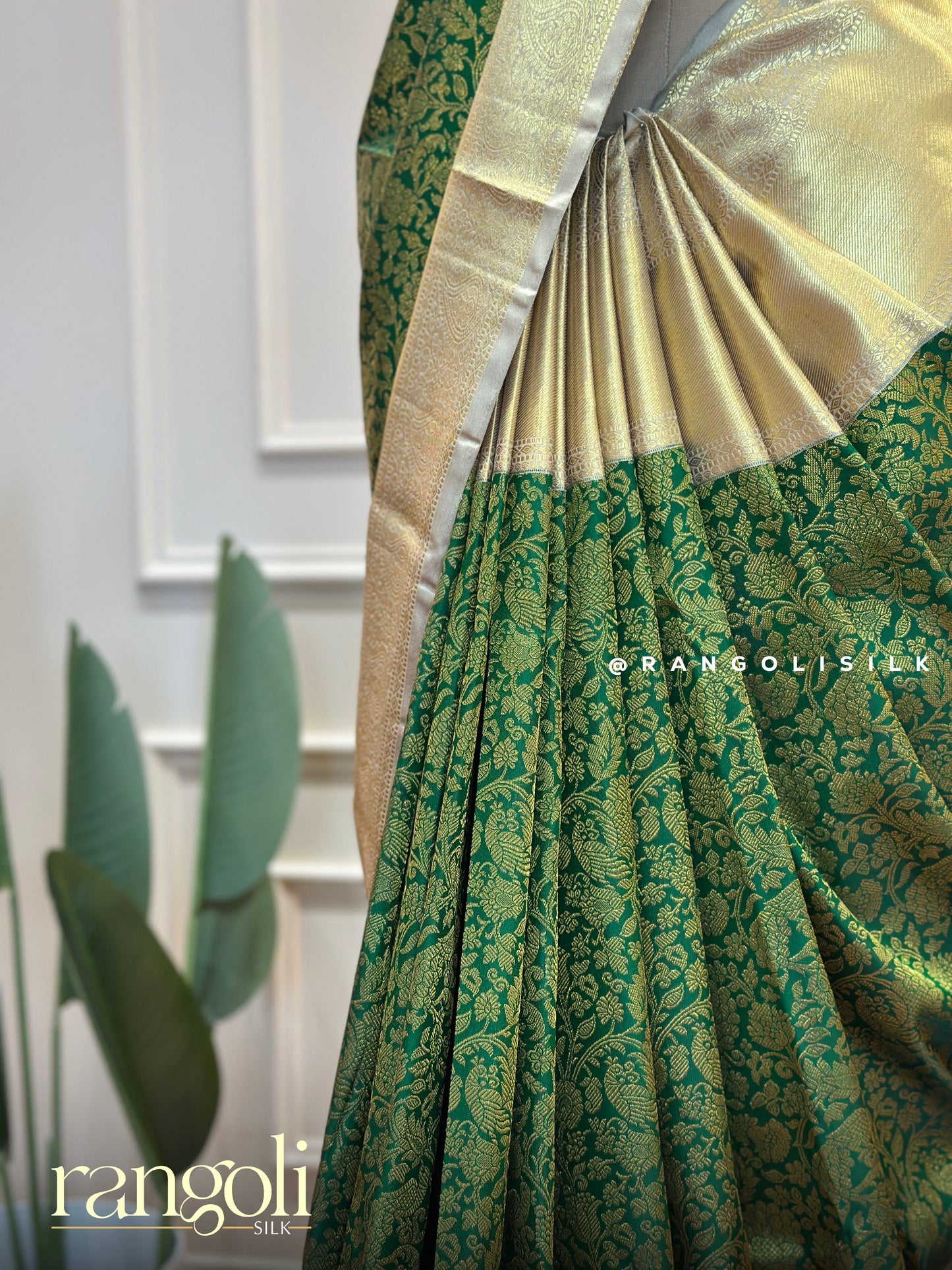Pure Kanjivaram Silk Saree with Gold Zari and Contrast Border - Post 362