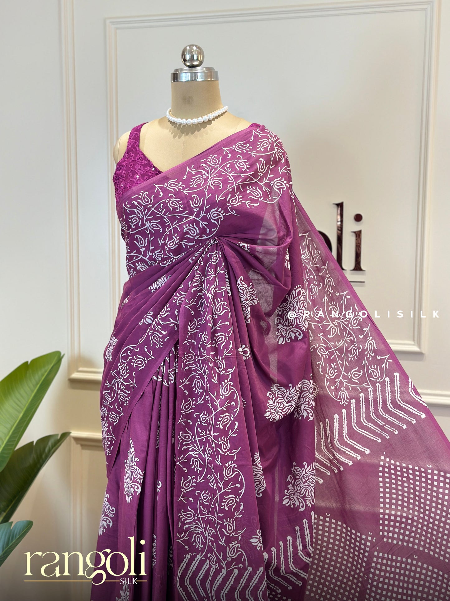 Elegant Soft Cotton Saree with Traditional Prints - Post 681