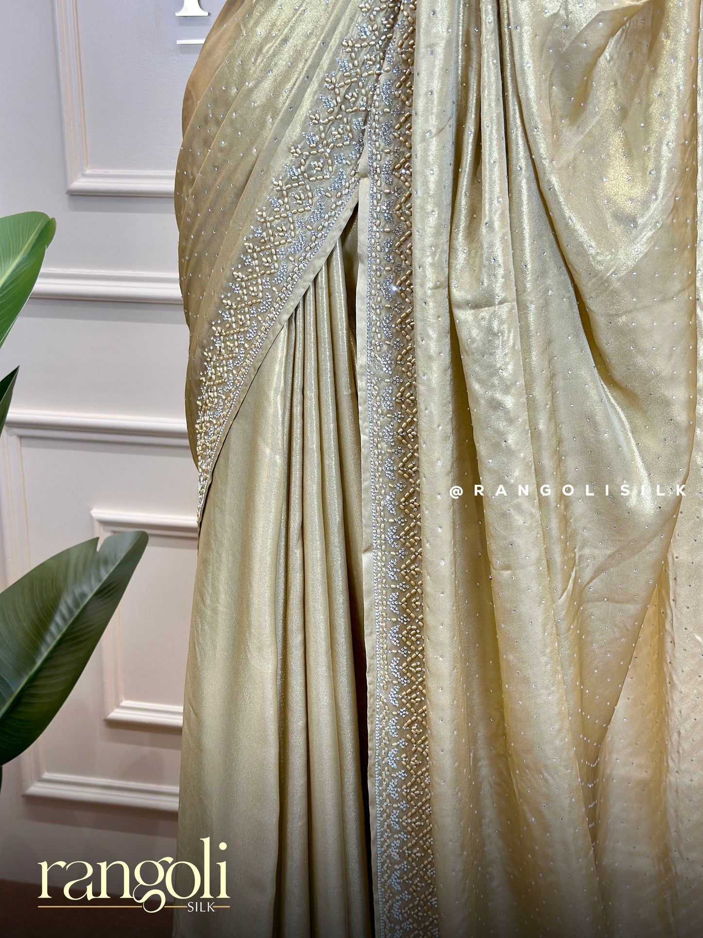 Luxury Designer Saree with Intricate Detailing - Post 762