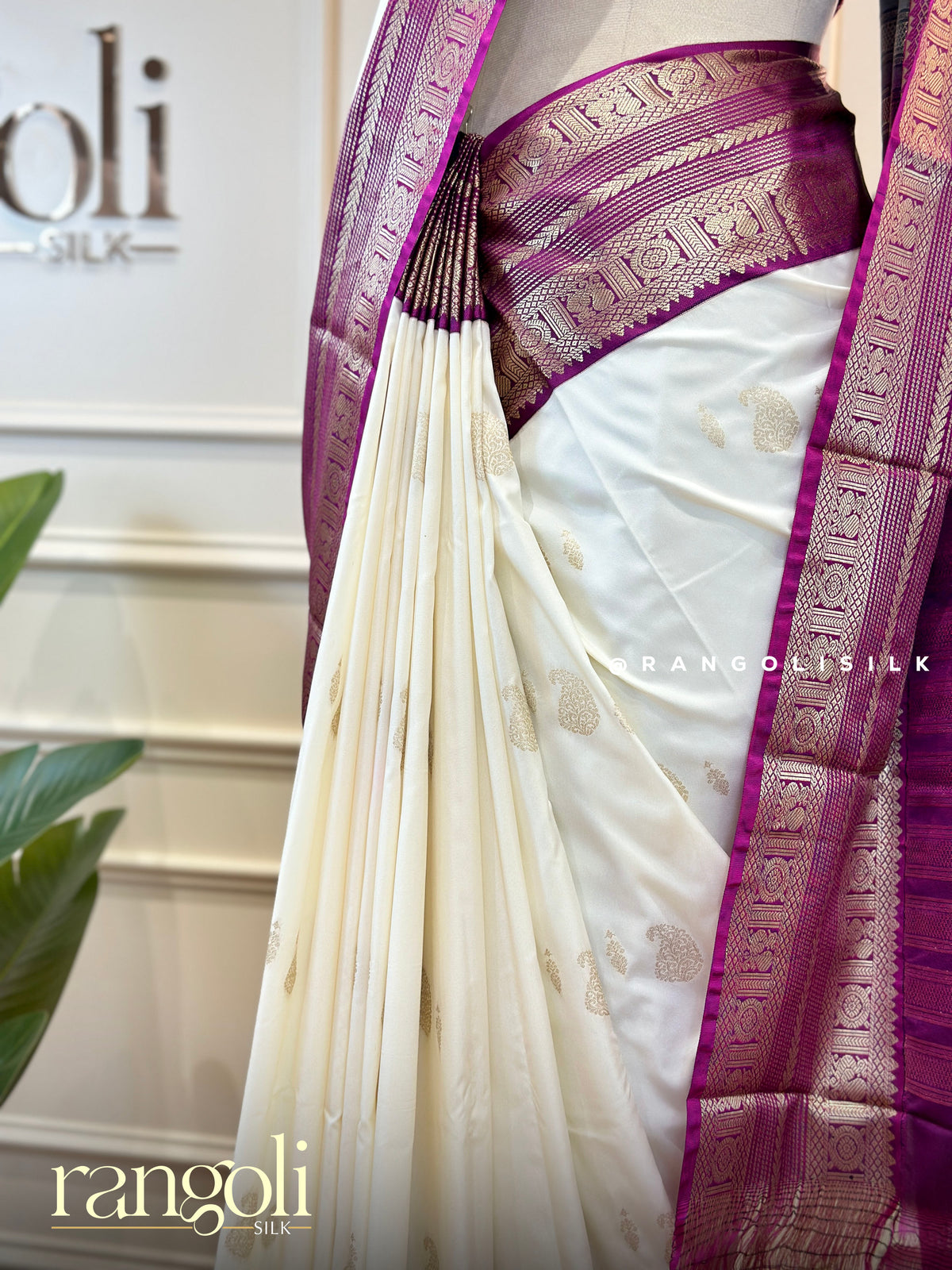 Semi Kanjivaram Silk Saree with Gold Zari Paisley Buttas & Traditional Zari Border - Post 1005