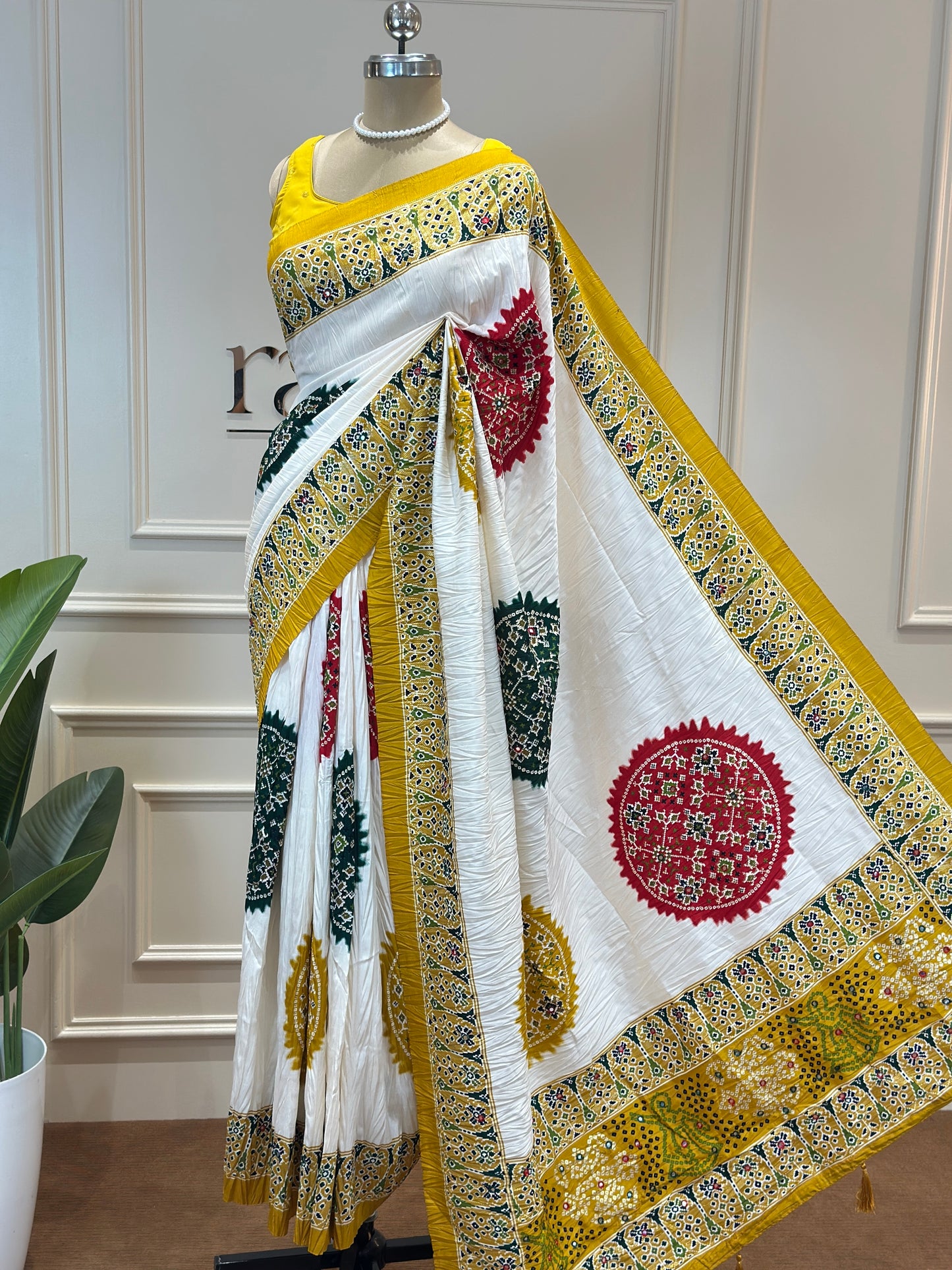 Crushed Cotton Silk Saree with Multicolour Accents - Post 763