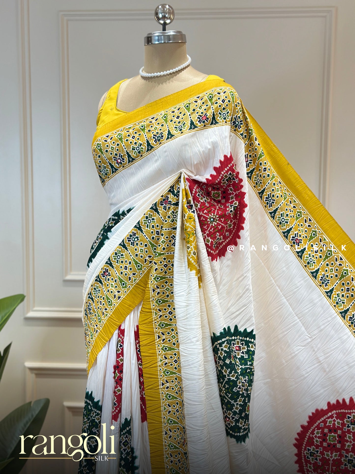 Crushed Cotton Silk Saree with Multicolour Accents - Post 763