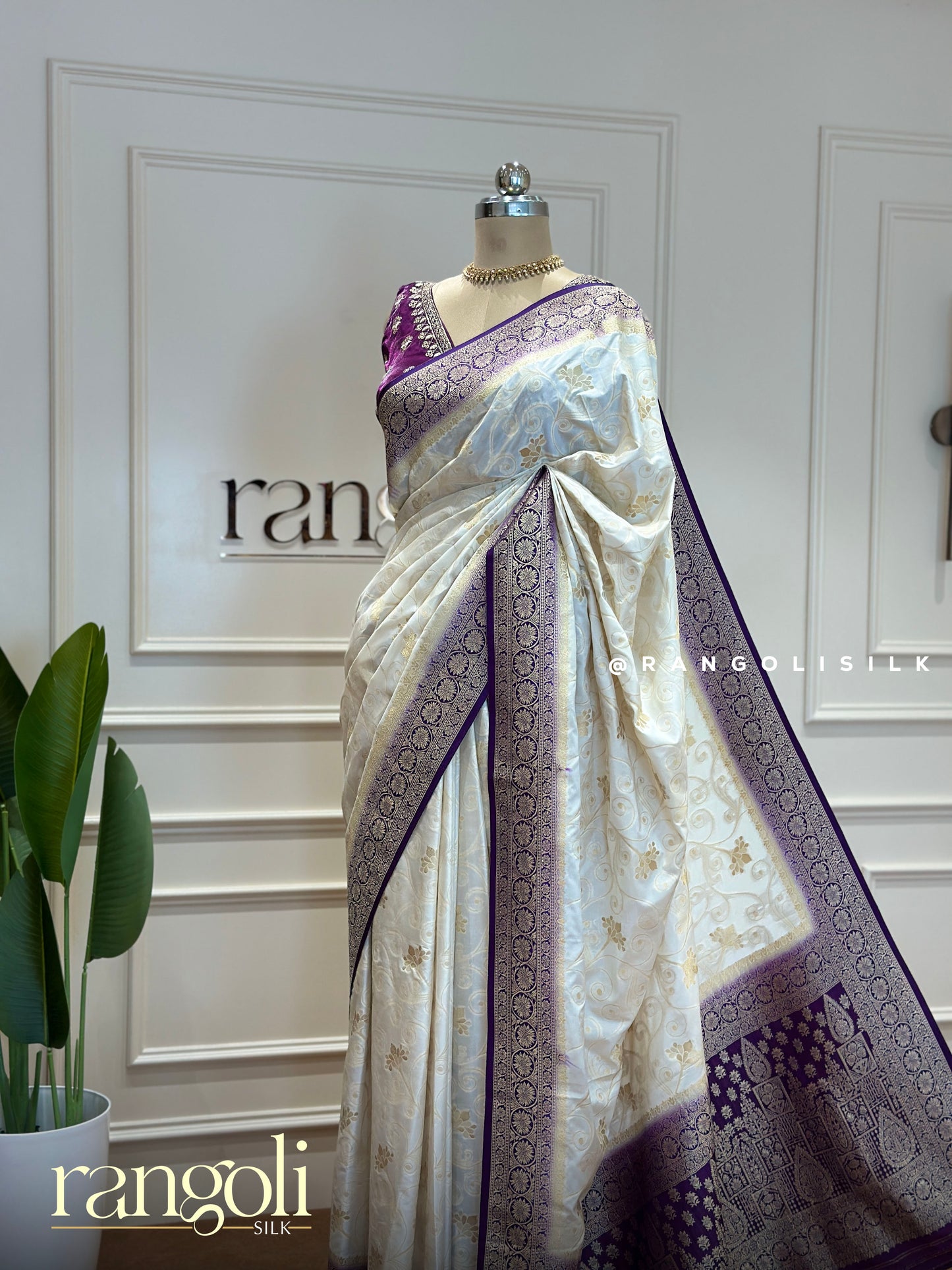 Banaras Saree with Bold Colours and Rich Floral Pallu - Post 378