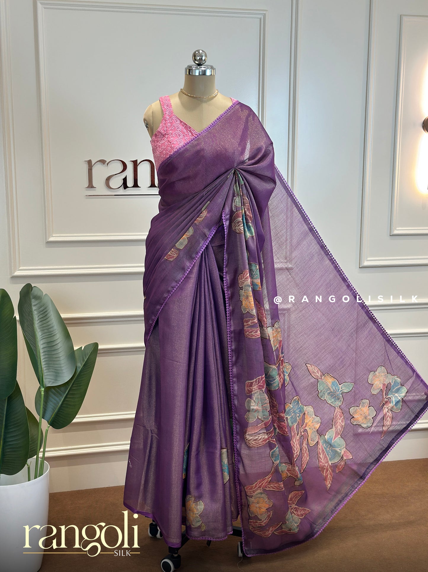 Soft Cotton Saree with Delicate Floral Prints - Post 712