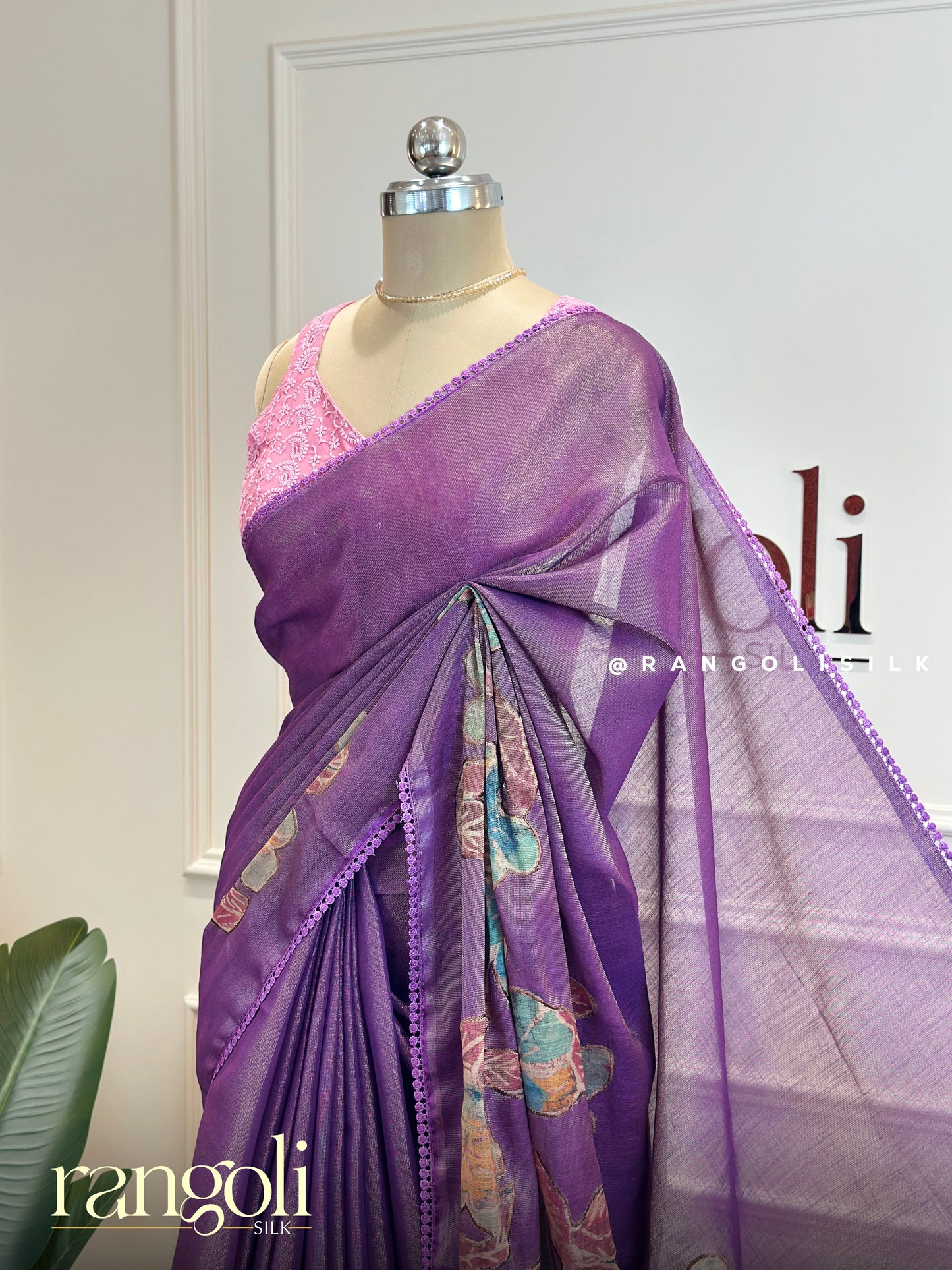 Soft Cotton Saree with Delicate Floral Prints - Post 712