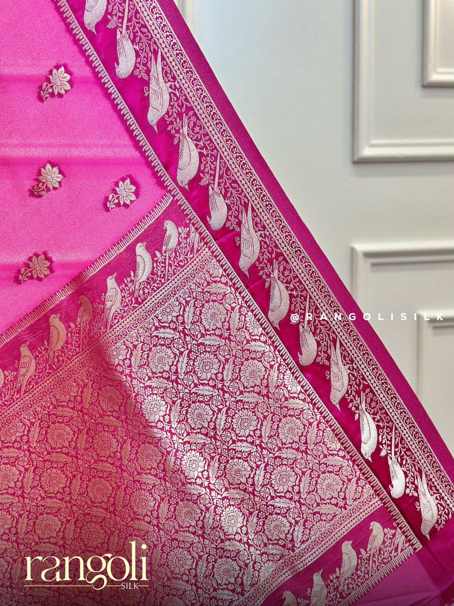 Elegant Banarasi Saree in Luxurious Hues with Woven Detailing - Post 703